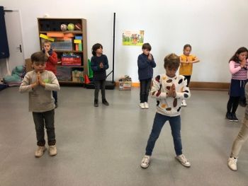 Gym chinoise avec les CE2B - Ensemble St Charles