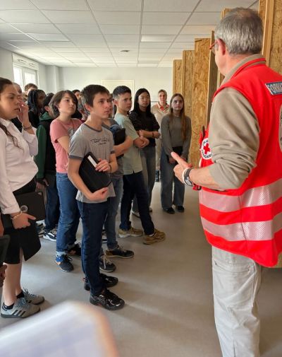 Immersion des classes de 4ème 1 & 3 à la Croix-Rouge Française - Ensemble St Charles