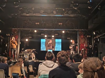 Concert Peace & Lobe à la Péniche pour les élèves de 4ème - Ensemble St Charles